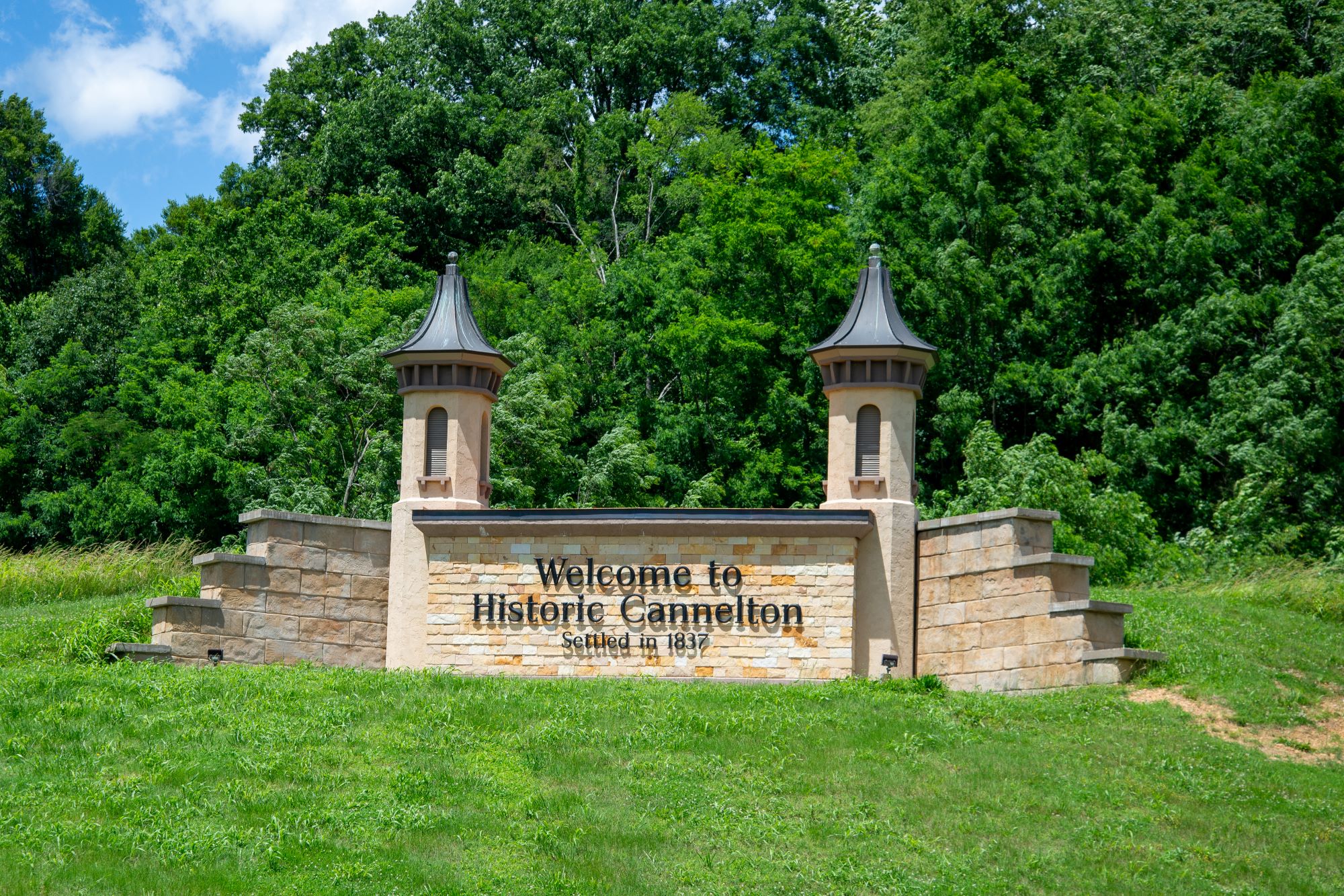 Cannelton Welcome Sign